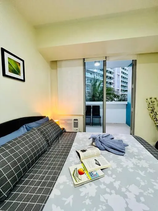 Apartment Azure 2 Bedroom Pool View Balcony Manila