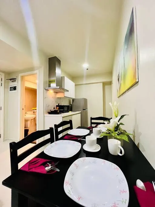 Apartment Azure 2 Bedroom Pool View Balcony Manila