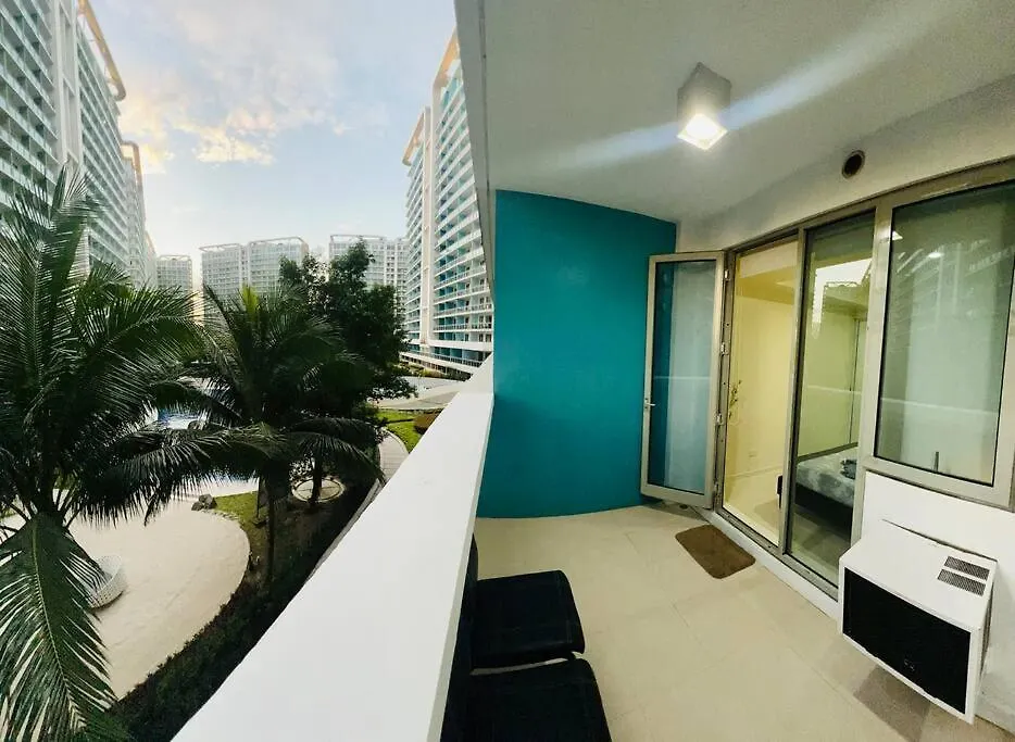 Azure 2 Bedroom Pool View Balcony Manila Filipinler